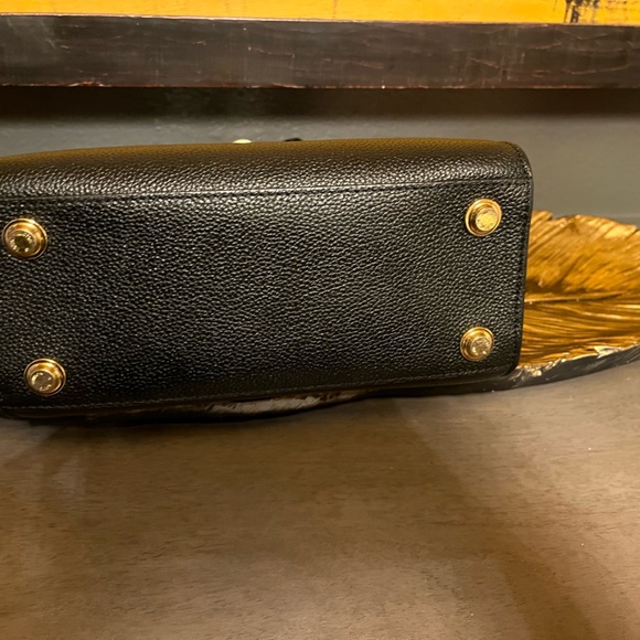 LOUIS VUITTON BLACK CROSSBODY PURSE (EXCELLENT CONDITION) - Picture 3 of 9